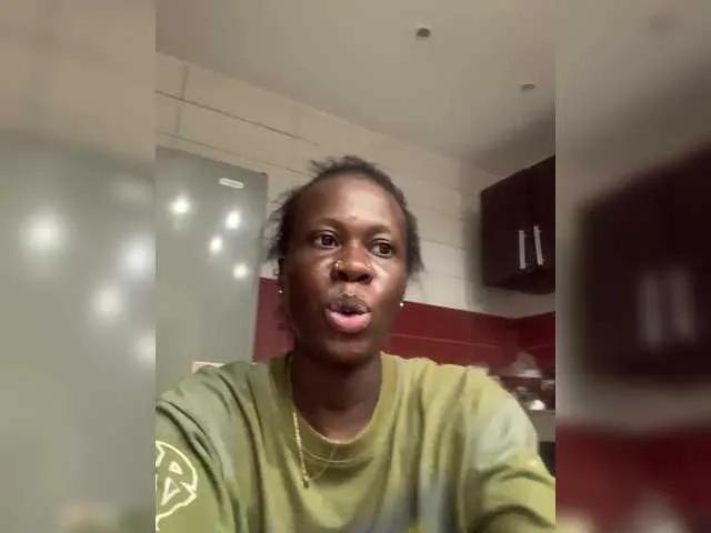 Bitchlove25 from BongaCams