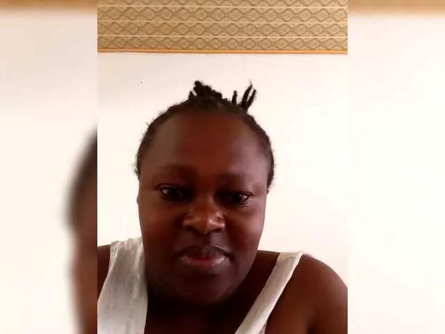 Catieh from BongaCams