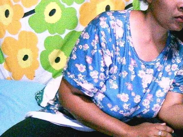 Chamnah from BongaCams