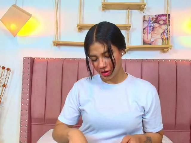 lucia-sweeet from BongaCams