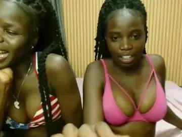 _elinah from Chaturbate