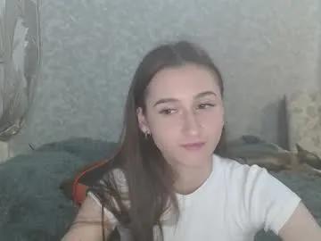 ave_costly from Chaturbate