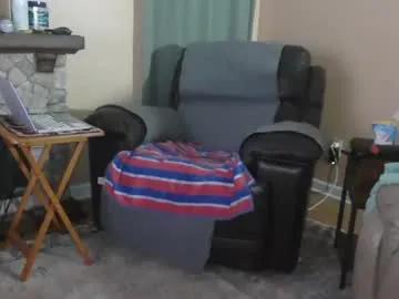 dogandpony570416 from Chaturbate