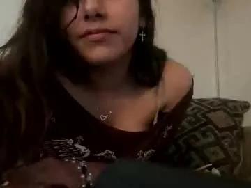 doublecheekthickylatina from Chaturbate