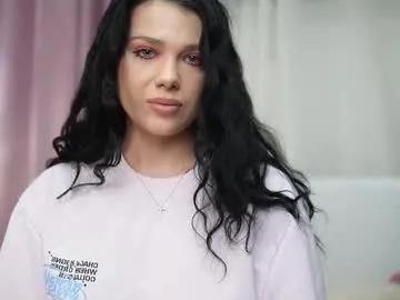 isabelamber from Chaturbate