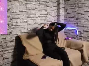 luxia24 from Chaturbate