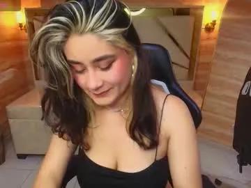 sofi_r_ from Chaturbate