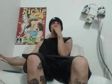 thomasjons from Chaturbate