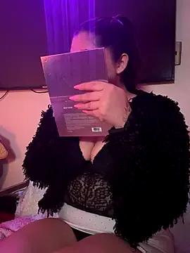 emmvallen from StripChat